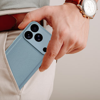 Sophisticated simplicity - slipping into pocket